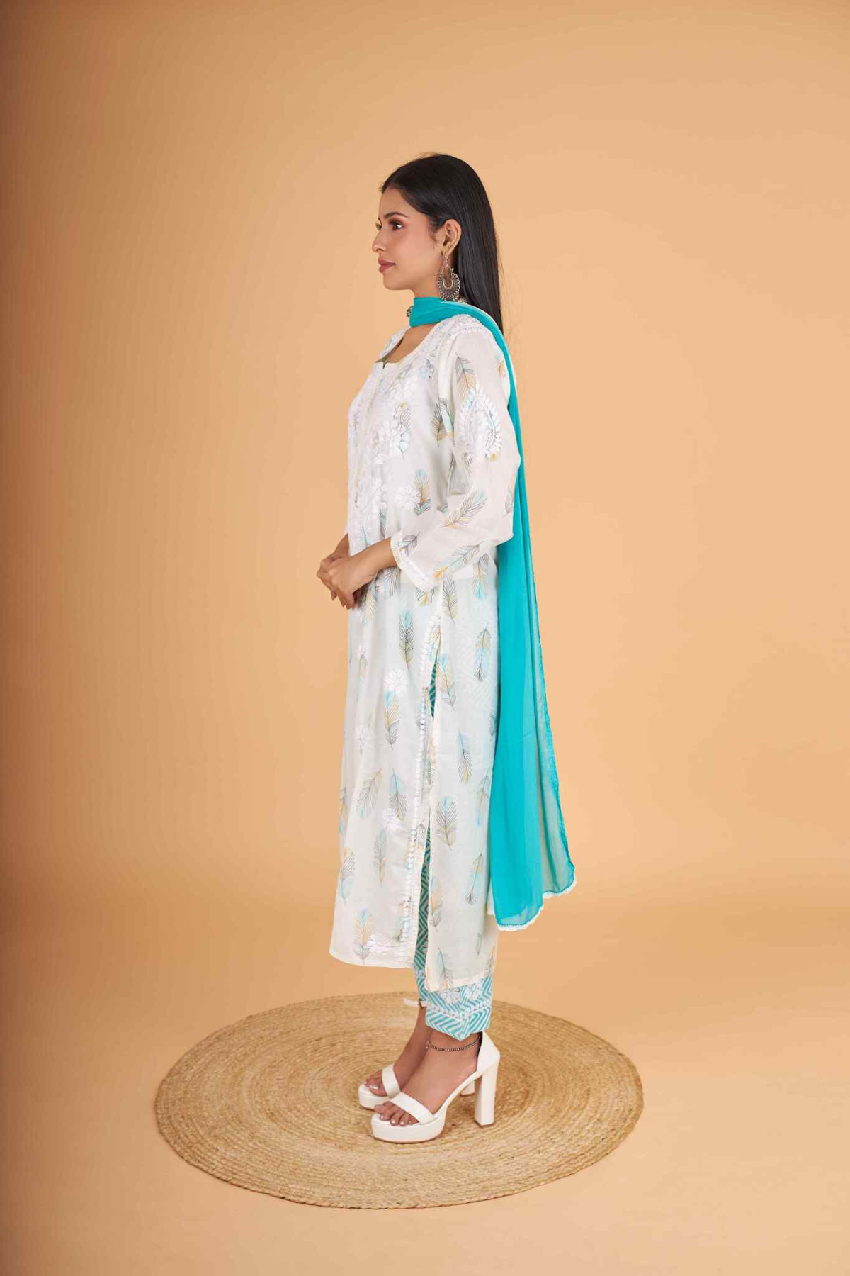 Arsh Handcrafted MulMul Cotton 3pc Kurti, Pant and Dupatta Chikankari Set - arshchikan