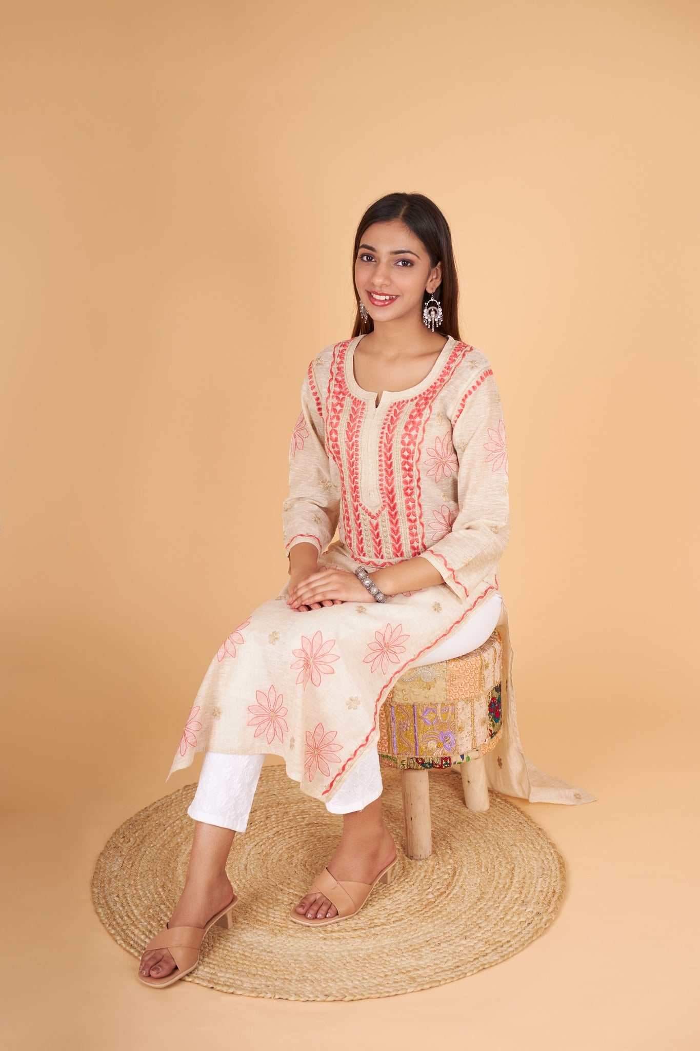 Arsh Handcrafted Gala Boota Khadi Cotton Kurti - arshchikan