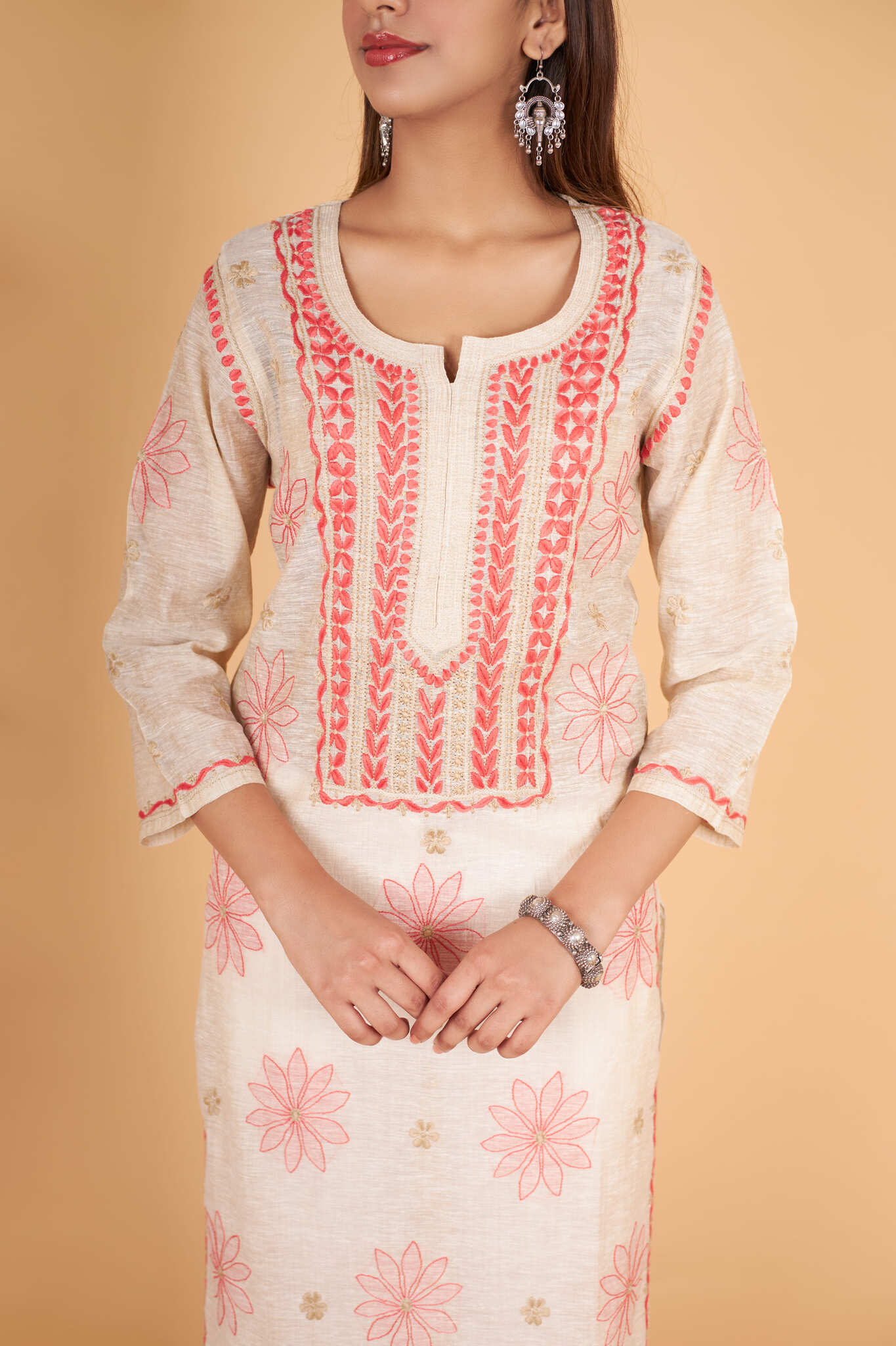 Arsh Handcrafted Gala Boota Khadi Cotton Kurti - arshchikan