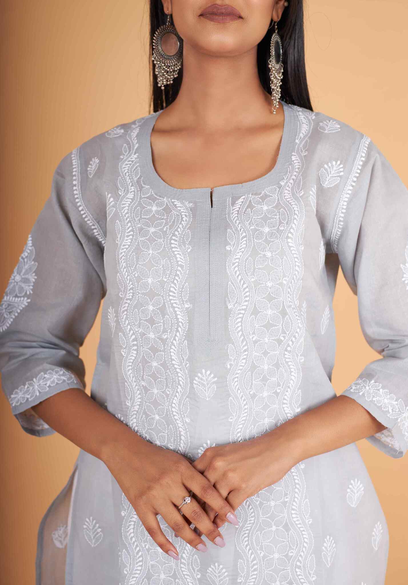 Arsh Handcrafted Grey Pure Cotton Chikan Kurti - arshchikan