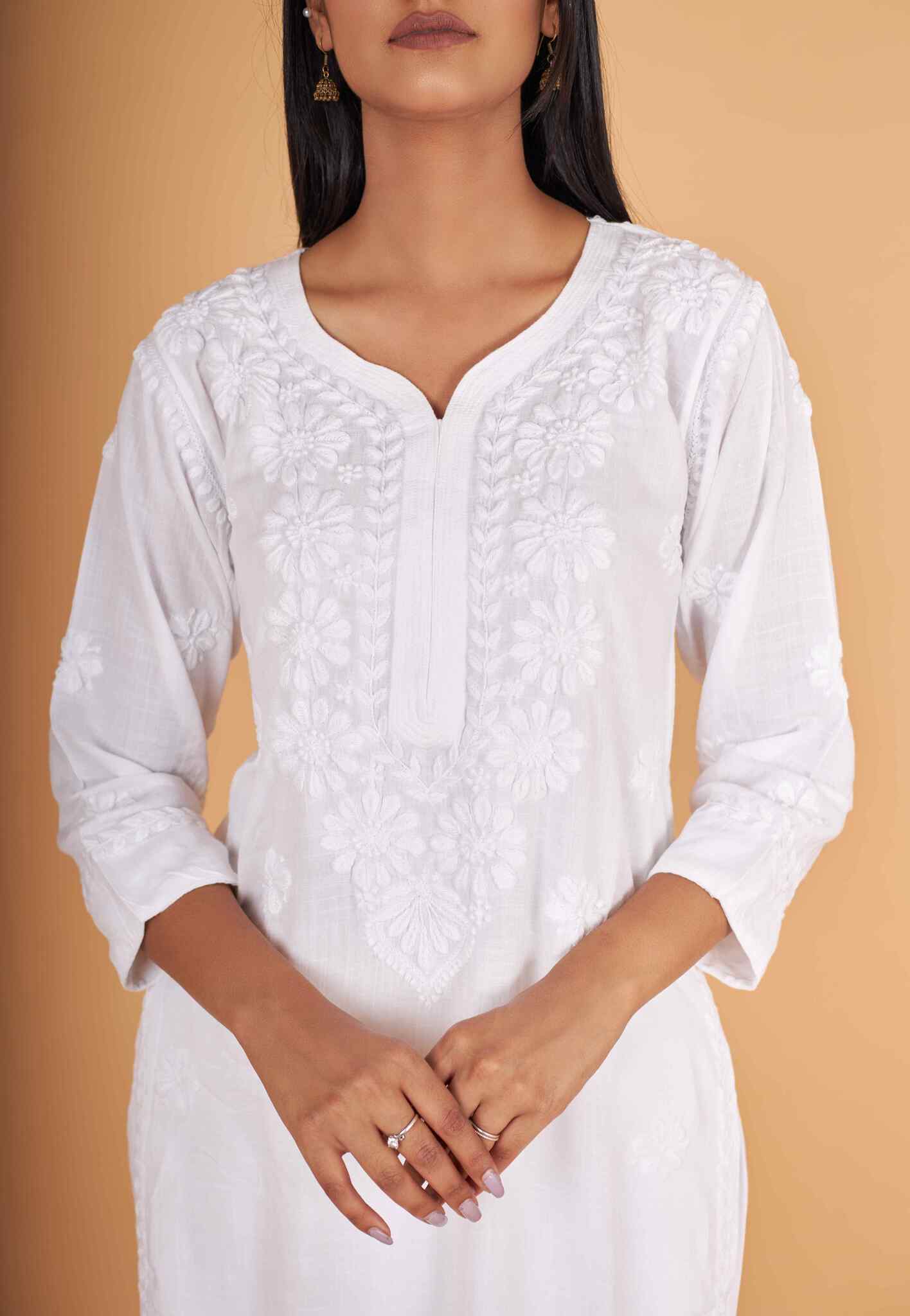 Arsh Handcrafted White Salab Cotton Chikankari Kurti - arshchikan