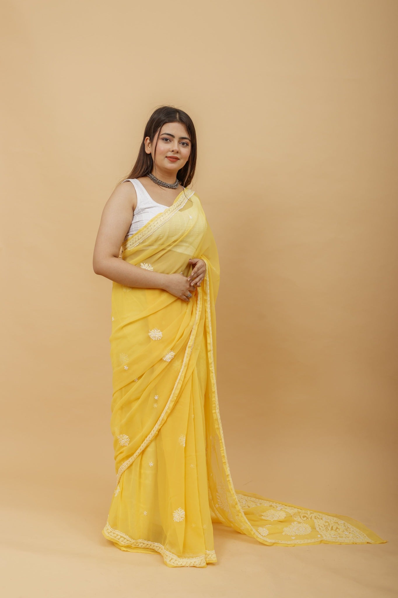 Arsh Handcrafted Semi Georgette Palla Boota Chikan Embroidered Saree - arshchikan