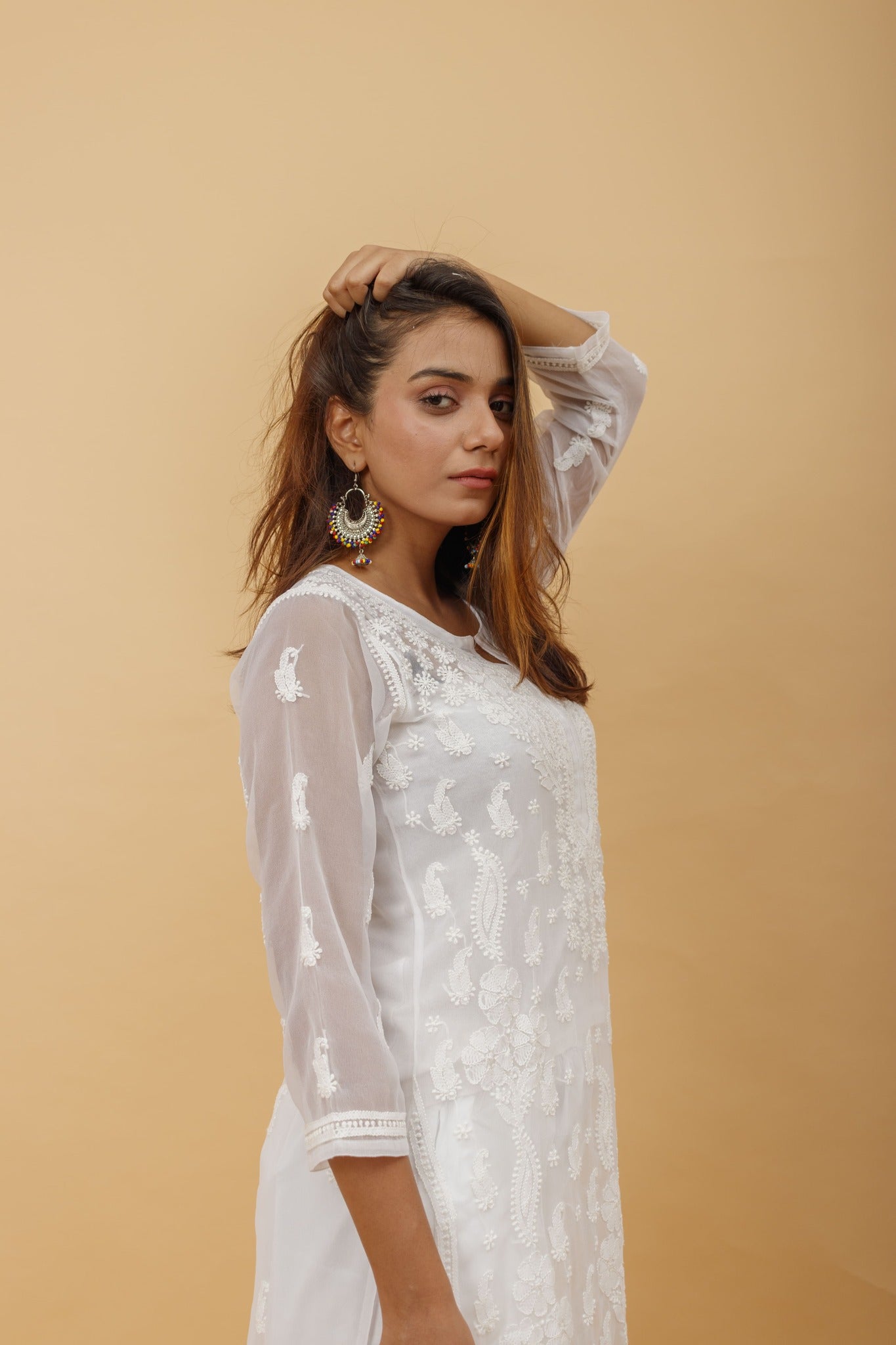Arsh Handcrafted White Semi Georgette Chikan Kurti - arshchikan
