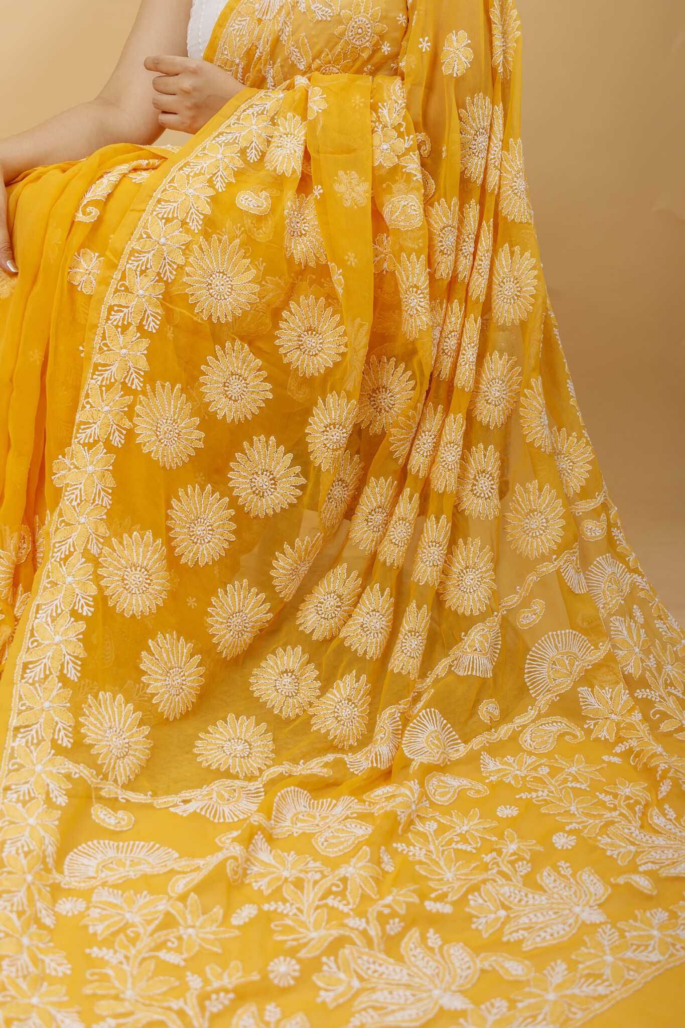 Arsh Handcrafted Semi Georgette Palla Chadi All Over Chikan Embroidered Saree - arshchikan
