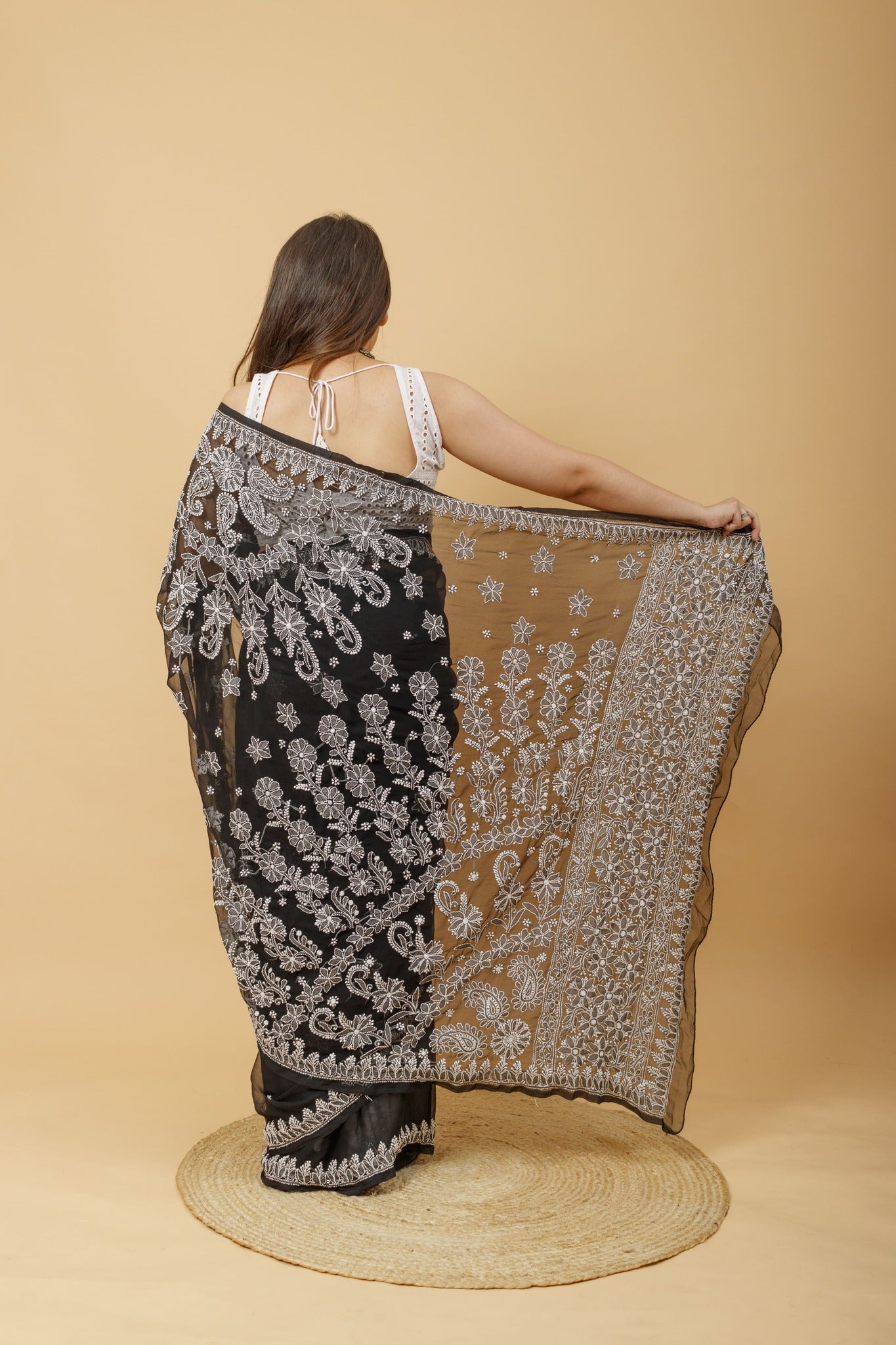 Arsh Handcrafted Semi Georgette Heavy Palla Chikan Embroidered Saree - arshchikan