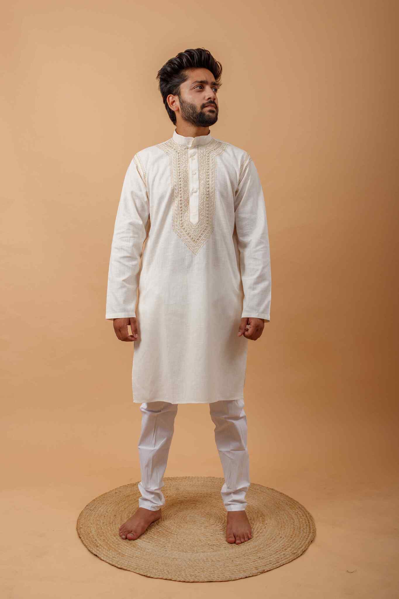 Arsh Handcrafted Off White Neck Embroidered Pure Cotton Men's Kurta - arshchikan