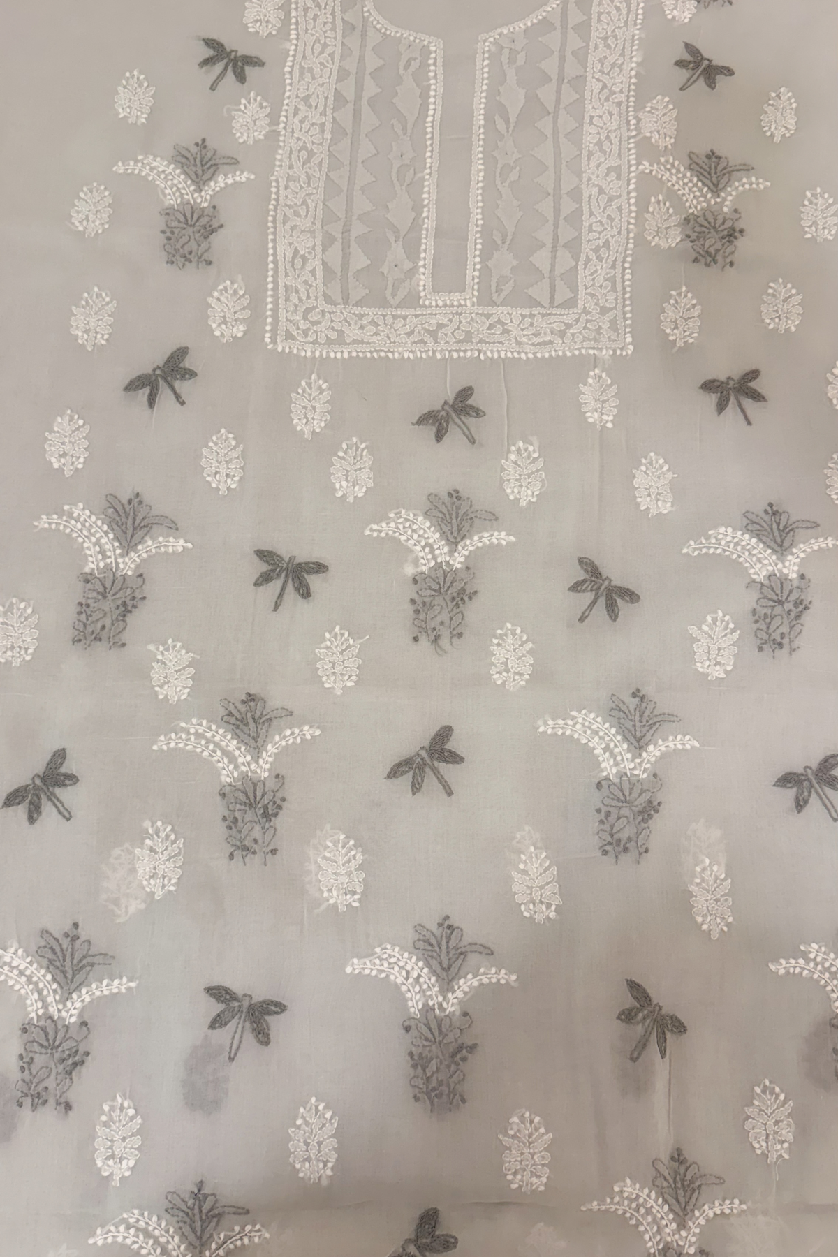 Arsh Handcrafted Grey Cotton Unstitched Daraj Chikankari 3pc Suit Set